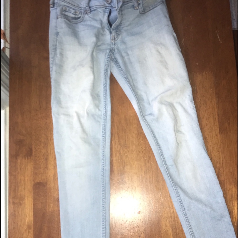HOLLISTER JEANS